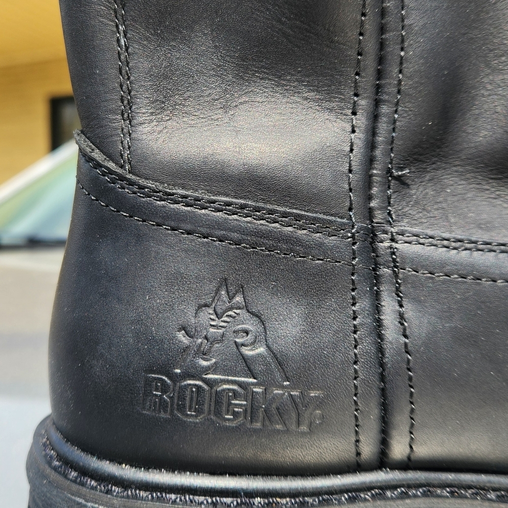 Rocky brand mens boots size 9m cowboy style